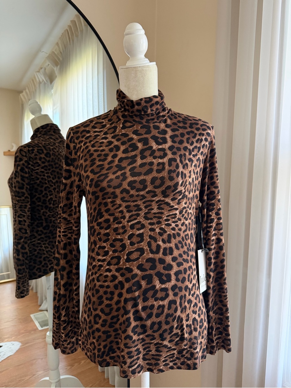 Jules & Leopold Leopard Print Turtleneck Top Size S